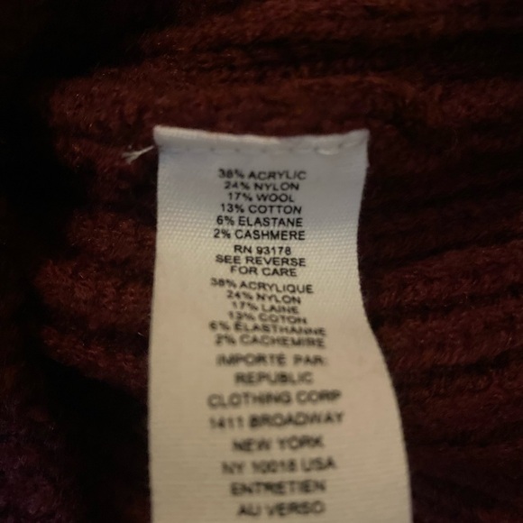 For The Republic Burgundy Knit Chunky Sweater size Large. New with Tags . - Picture 10 of 12